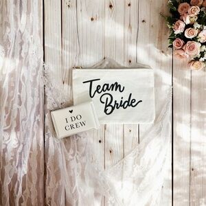 🎁Bridesmaid makeup bag and tissue set